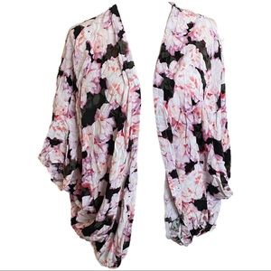 Black and Pink Floral Kimono
